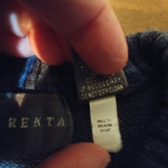 Oscar De La Renta knit sweater - Picture 5 of 6